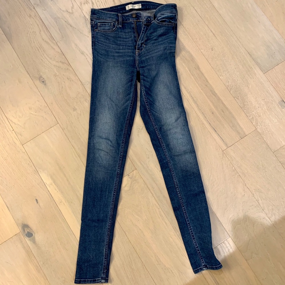 Abercrombie High Waisted Skinny Jean